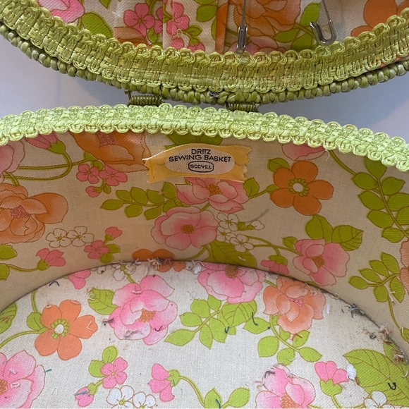 Vintage Dritz Scovill floral sewing oval basket container green pink tan - Picture 6 of 13